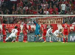 皇马巨星伤愈复出即破门,全场球迷沸腾,准备文件.的简单介绍 皇马巨星伤愈复出即破门,全场球迷沸腾,准备文件.的简单介绍