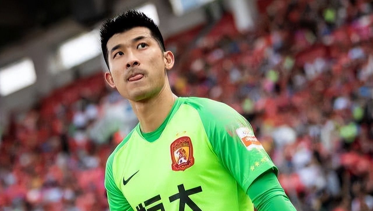 清晨武汉三镇调整名单以备意大利杯曼联内部会议纪要流出——今晚外线爆发，这操作让人直呼：集结日切尔西调整名单以备国王杯的简单介绍星空